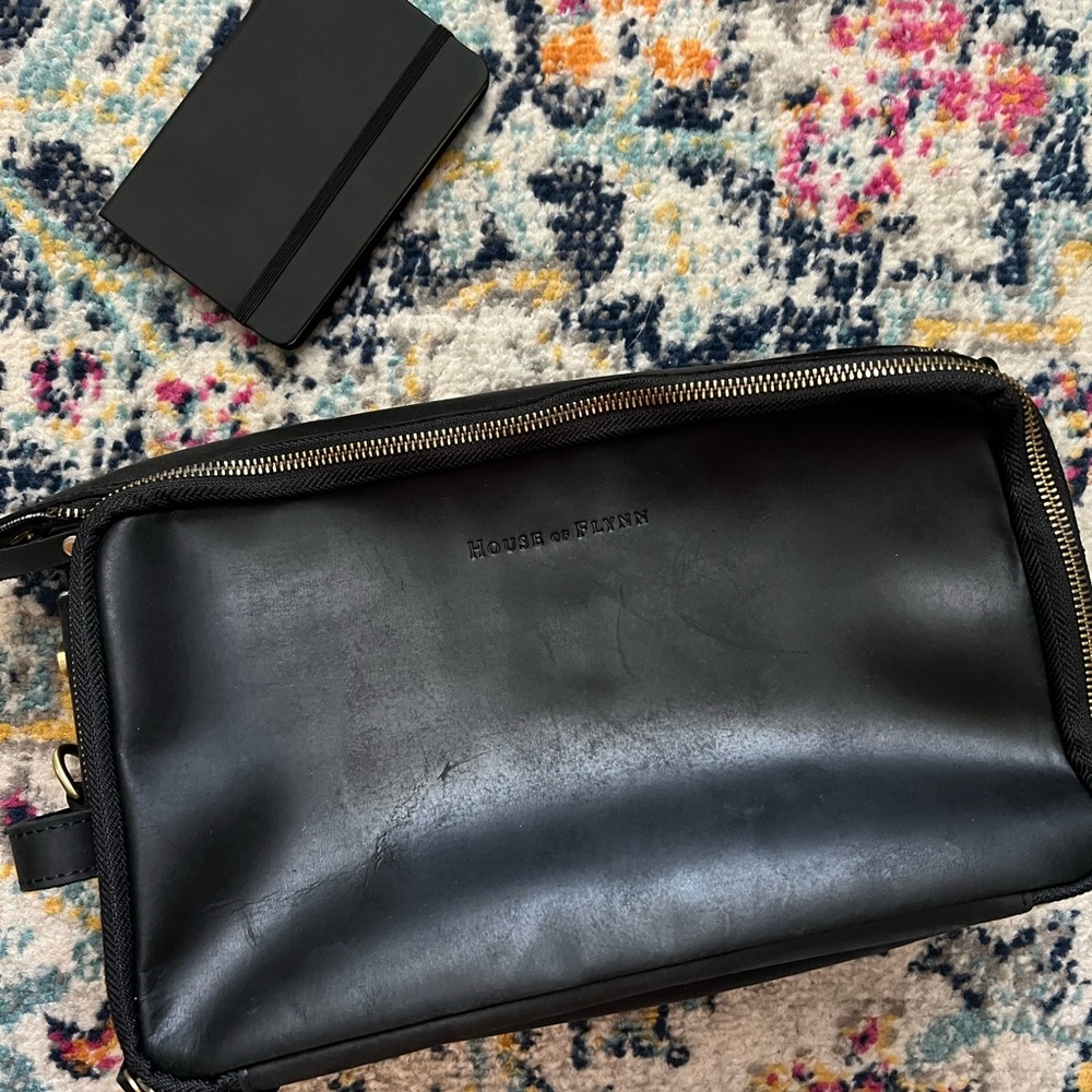 House of Flynn genuine leather case black fable